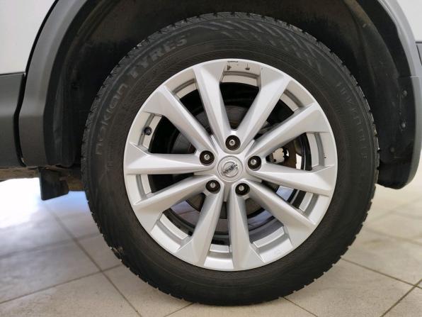 Nissan Qashqai II с пробегом 2017 года, цена 1 345 000 рублей, 132190 км, внедорожник, Автокод Объявления