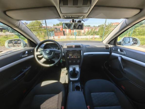 Skoda Octavia II (A5) Рестайлинг с пробегом 2010 года, цена 569 000 рублей, 273000 км, лифтбек, Автокод Объявления