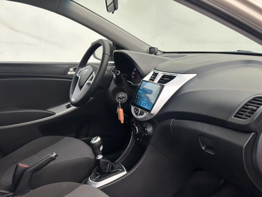 Hyundai Solaris I Липецк  - изображение 11