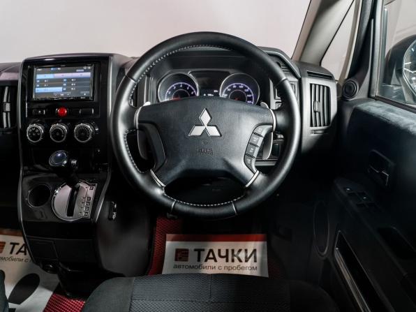 Mitsubishi Delica D:5 I с пробегом 2012 года, цена 1 710 000 рублей, 170900 км, минивэн, Автокод Объявления