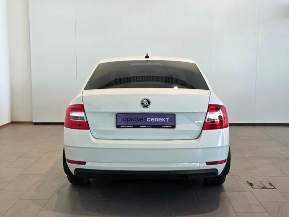Skoda Octavia III (A7) Рестайлинг с пробегом 2017 года, цена 1 550 000 рублей, 183713 км, лифтбек, Автокод Объявления