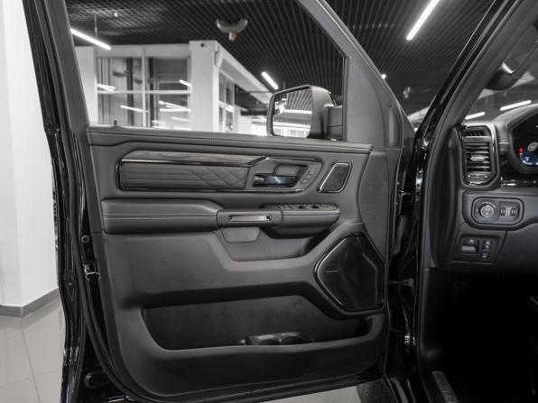 Ram 1500 V Рестайлинг с пробегом 2024 года, цена 11 200 000 рублей, 40 км, пикап, Автокод Объявления