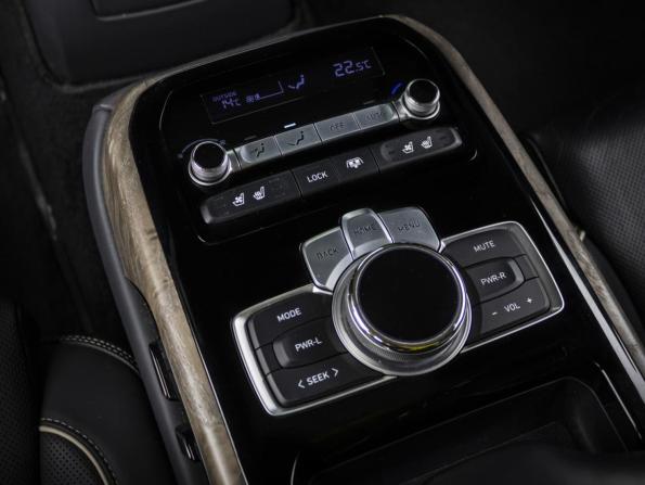 Genesis G90 I Рестайлинг с пробегом 2019 года, цена 2 250 000 рублей, 323593 км, седан, Автокод Объявления