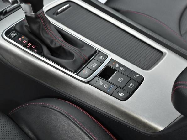 Kia Optima IV Рестайлинг с пробегом 2018 года, цена 1 749 000 рублей, 108000 км, седан, Автокод Объявления