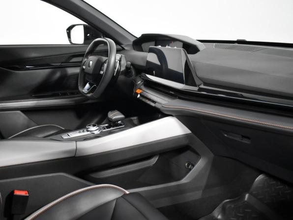 Changan UNI-V I с пробегом 2024 года, цена 2 247 890 рублей, 24000 км, лифтбек, Автокод Объявления