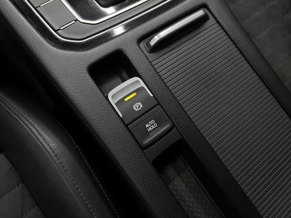 Volkswagen Passat B8 с пробегом 2015 года, цена 1 440 000 рублей, 234429 км, седан, Автокод Объявления