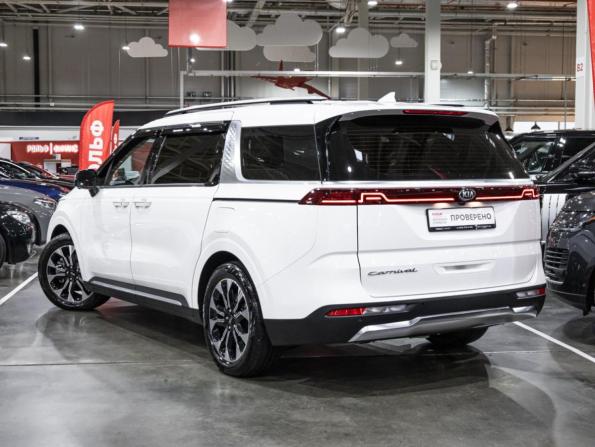 Kia Carnival IV с пробегом 2021 года, цена 4 459 455 рублей, 50000 км, минивэн, Автокод Объявления
