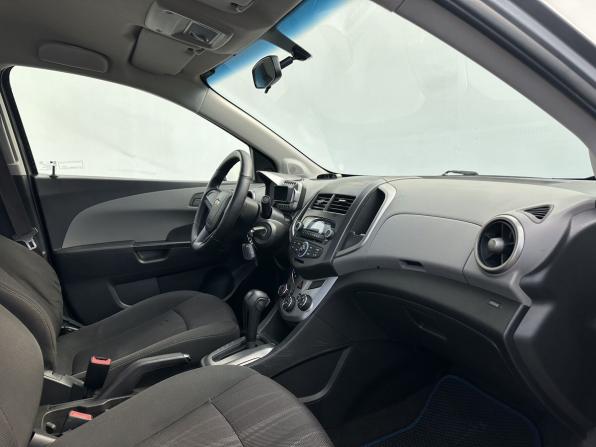 Chevrolet Aveo II с пробегом 2013 года, цена 679 000 рублей, 220907 км, седан, Автокод Объявления