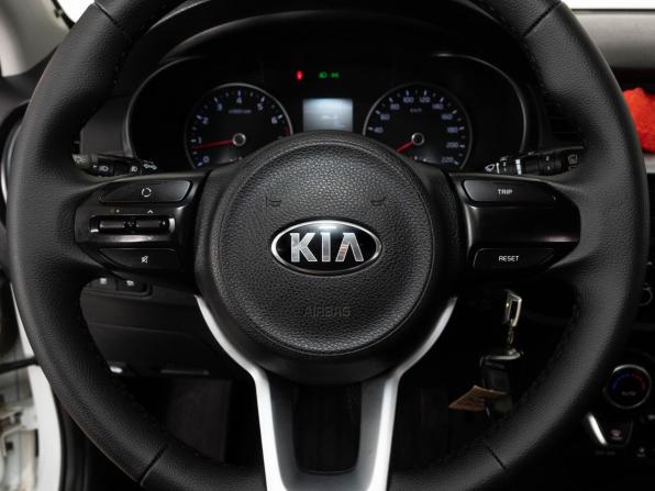 Kia Rio IV с пробегом 2018 года, цена 1 425 000 рублей, 93500 км, хэтчбек, Автокод Объявления
