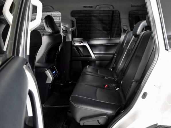 Toyota Land Cruiser Prado 150 Series Рестайлинг 2 с пробегом 2019 года, цена 5 500 000 рублей, 187287 км, внедорожник, Автокод Объявления
