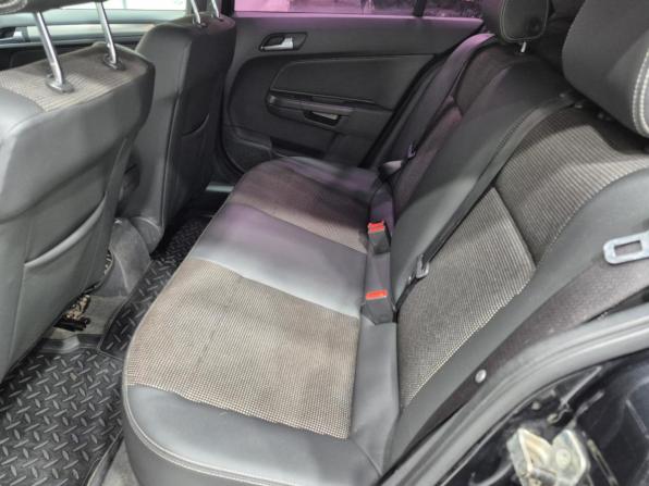 Opel Astra H Рестайлинг с пробегом 2013 года, цена 584 000 рублей, 239260 км, хэтчбек, Автокод Объявления