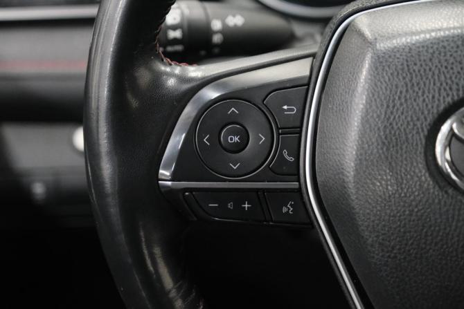 Toyota Camry VIII (XV70) Рестайлинг с пробегом 2021 года, цена 3 489 000 рублей, 62900 км, седан, Автокод Объявления