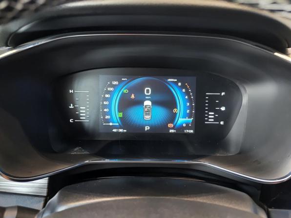 Geely Atlas Pro с пробегом 2023 года, цена 2 180 000 рублей, 42122 км, внедорожник, Автокод Объявления