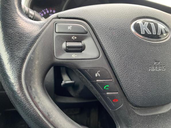 Kia Ceed II Рестайлинг с пробегом 2017 года, цена 1 199 000 рублей, 135000 км, универсал, Автокод Объявления