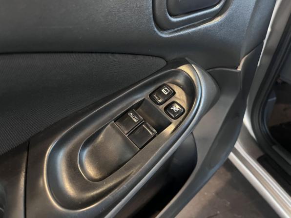 Nissan Almera II (N16) Рестайлинг с пробегом 2005 года, цена 227 000 рублей, 222935 км, седан, Автокод Объявления