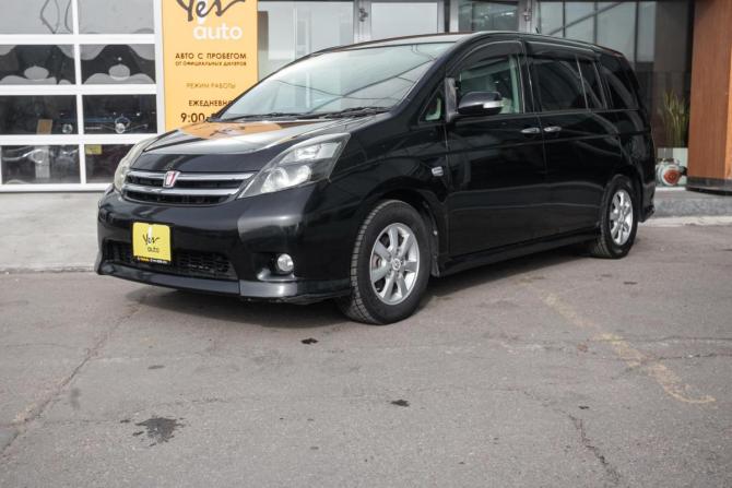 Toyota ISis I Рестайлинг с пробегом 2010 года, цена 1 259 000 рублей, 98500 км, компактвэн, Автокод Объявления