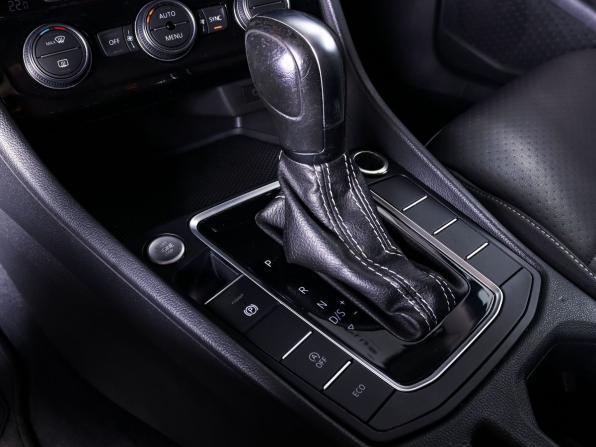 Volkswagen Jetta VII с пробегом 2020 года, цена 1 799 000 рублей, 153249 км, седан, Автокод Объявления
