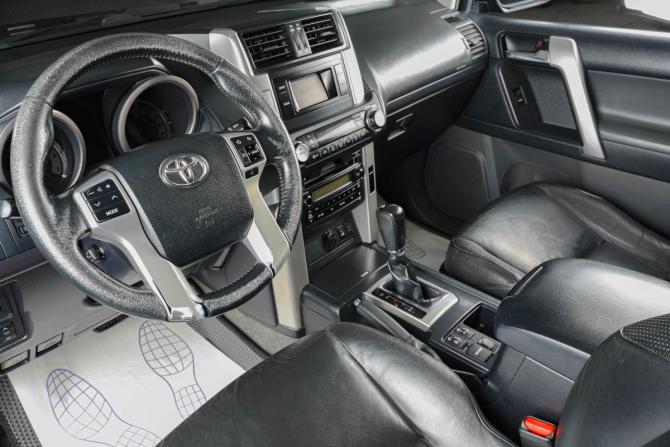 Toyota Land Cruiser Prado 150 Series с пробегом 2010 года, цена 2 549 000 рублей, 425000 км, внедорожник, Автокод Объявления