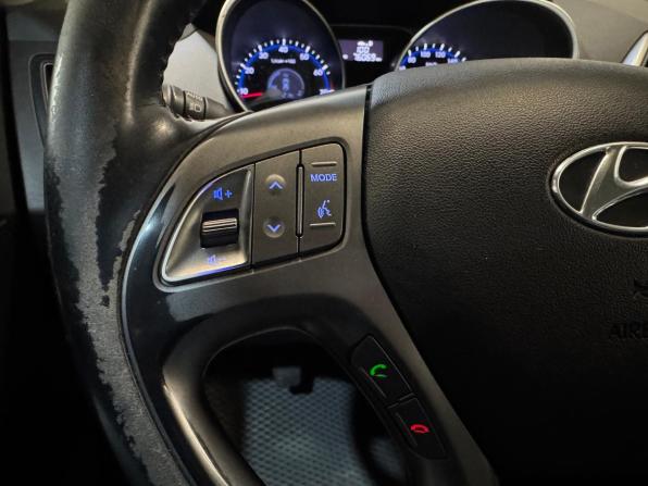 Hyundai ix35 I Рестайлинг с пробегом 2014 года, цена 1 279 000 рублей, 76068 км, внедорожник, Автокод Объявления