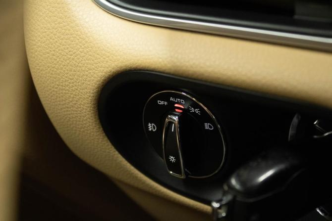 Porsche Macan I с пробегом 2014 года, цена 2 500 000 рублей, 153784 км, внедорожник, Автокод Объявления