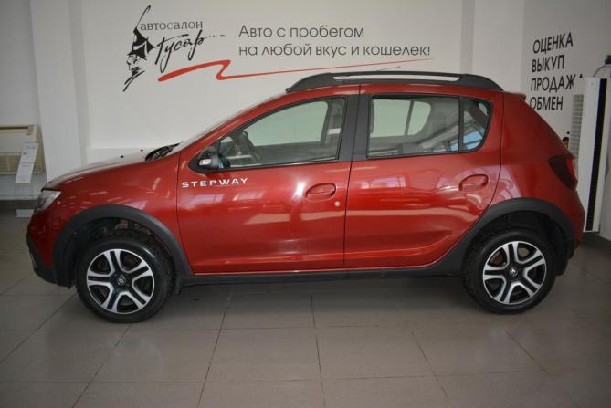 Renault Sandero II Рестайлинг с пробегом 2019 года, цена 1 299 000 рублей, 68000 км, хэтчбек, Автокод Объявления