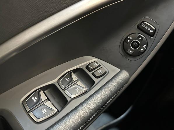 Hyundai Santa Fe III Рестайлинг с пробегом 2016 года, цена 2 199 000 рублей, 166351 км, внедорожник, Автокод Объявления