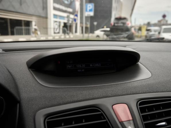 Renault Megane III Рестайлинг 2 с пробегом 2015 года, цена 690 000 рублей, 183225 км, хэтчбек, Автокод Объявления