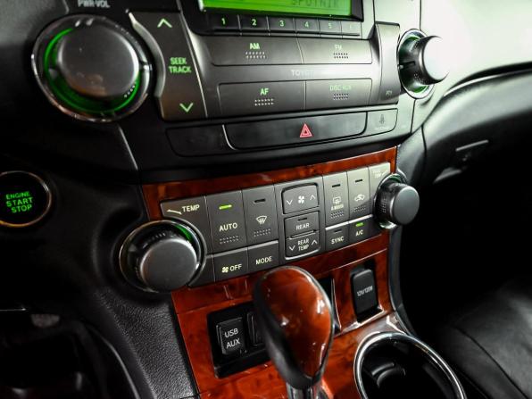 Toyota Highlander II (XU40) Рестайлинг с пробегом 2011 года, цена 2 150 000 рублей, 172064 км, внедорожник, Автокод Объявления