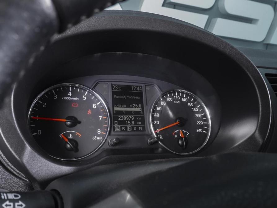 Nissan X-Trail II Рестайлинг Ростов-на-Дону  - изображение 18