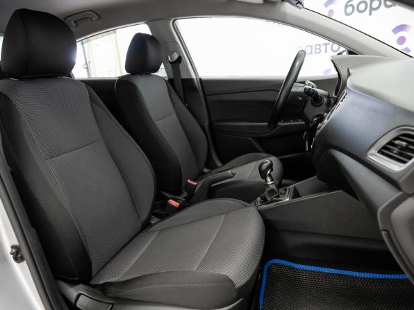 Hyundai Solaris II с пробегом 2019 года, цена 1 300 000 рублей, 135953 км, седан, Автокод Объявления