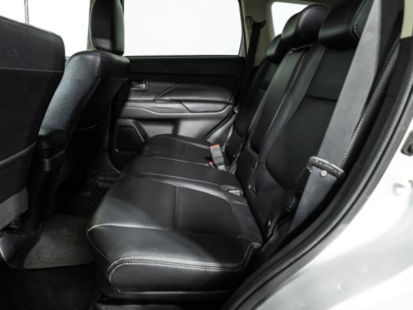 Mitsubishi Outlander III Рестайлинг 2 с пробегом 2017 года, цена 1 760 000 рублей, 183202 км, внедорожник, Автокод Объявления