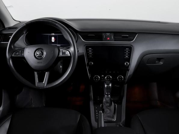 Skoda Octavia III (A7) Рестайлинг с пробегом 2019 года, цена 1 890 000 рублей, 171216 км, универсал, Автокод Объявления