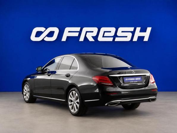 Mercedes-Benz E-Класс V (W213 S213 C238) с пробегом 2018 года, цена 3 197 070 рублей, 140824 км, седан, Автокод Объявления