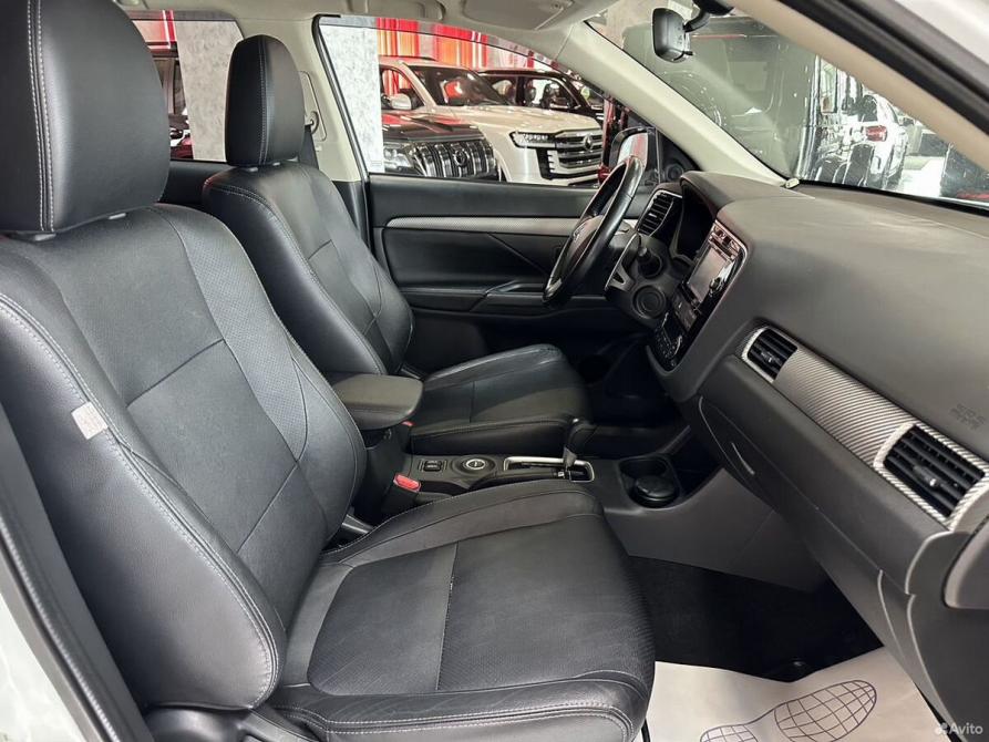 Mitsubishi Outlander III Рестайлинг Ярославль  - изображение 18