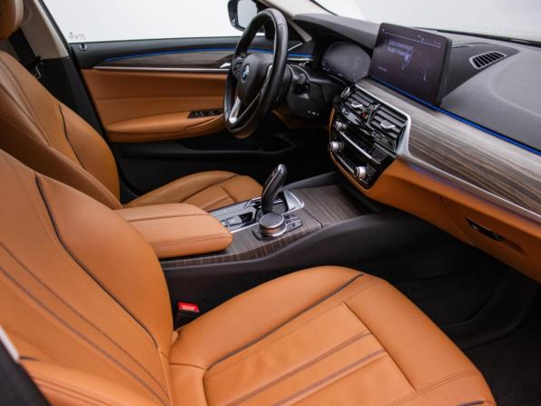 BMW 5 серии VII (G30/G31/G38) Рестайлинг с пробегом 2020 года, цена 4 412 000 рублей, 53841 км, седан, Автокод Объявления
