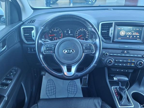 Kia Sportage IV Рестайлинг с пробегом 2018 года, цена 1 649 000 рублей, 196300 км, внедорожник, Автокод Объявления