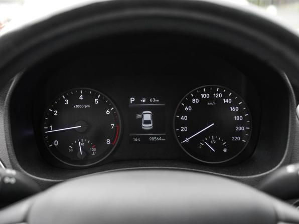 Hyundai Solaris II с пробегом 2019 года, цена 1 280 000 рублей, 98563 км, седан, Автокод Объявления
