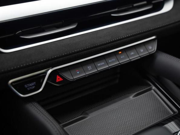 Geely Monjaro I с пробегом 2024 года, цена 3 579 000 рублей, 4153 км, внедорожник, Автокод Объявления