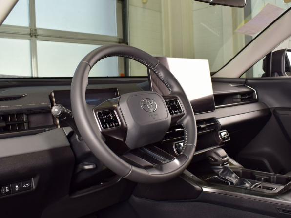 Toyota RAV4 VI (XA60) с пробегом 2026 года, цена 3 899 995 рублей, 17 км, внедорожник, Автокод Объявления