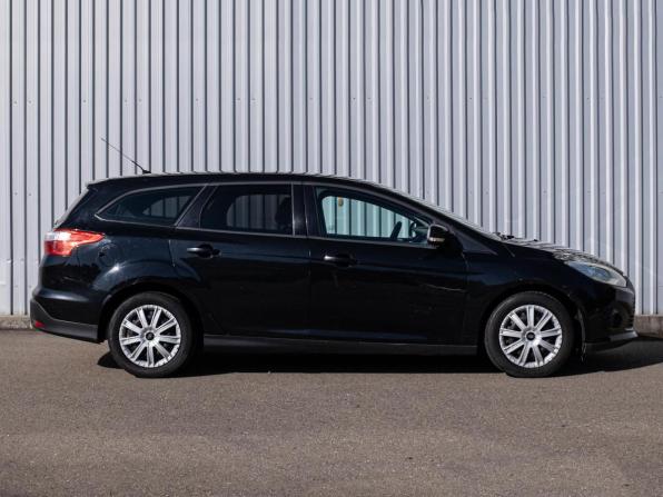 Ford Focus III с пробегом 2013 года, цена 949 000 рублей, 135796 км, универсал, Автокод Объявления