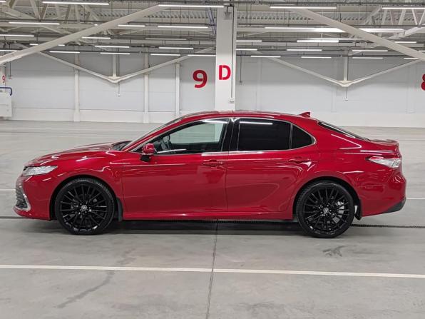 Toyota Camry VIII (XV70) Рестайлинг с пробегом 2021 года, цена 3 390 000 рублей, 27680 км, седан, Автокод Объявления