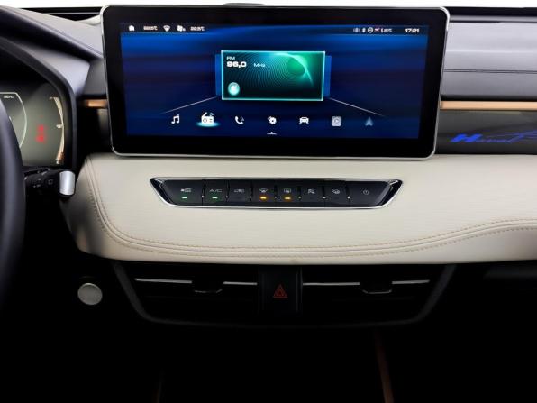 Haval Jolion I Рестайлинг с пробегом 2024 года, цена 2 140 000 рублей, 49285 км, внедорожник, Автокод Объявления