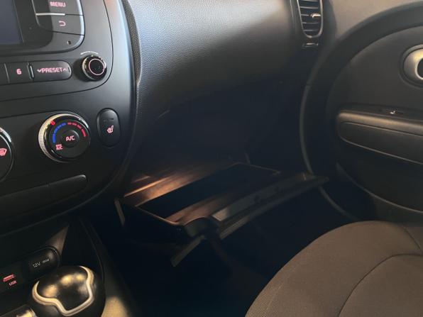 Kia Soul II Рестайлинг с пробегом 2018 года, цена 1 450 000 рублей, 81643 км, хэтчбек, Автокод Объявления