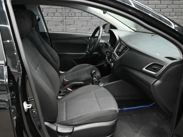 Hyundai Solaris II с пробегом 2018 года, цена 1 150 000 рублей, 172759 км, седан, Автокод Объявления