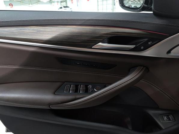 BMW 5 серии VII (G30/G31/G38) Рестайлинг с пробегом 2020 года, цена 4 500 000 рублей, 101756 км, седан, Автокод Объявления