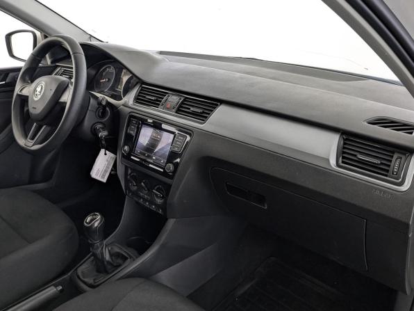 Skoda Rapid I Рестайлинг с пробегом 2019 года, цена 900 000 рублей, 182152 км, лифтбек, Автокод Объявления