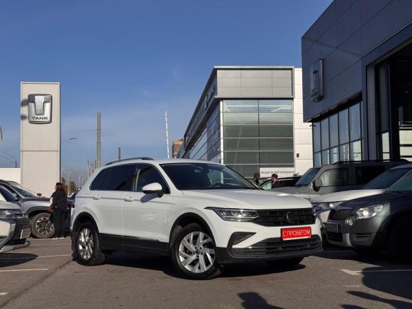 Volkswagen Tiguan II Рестайлинг с пробегом 2021 года, цена 2 499 000 рублей, 137400 км, внедорожник, Автокод Объявления