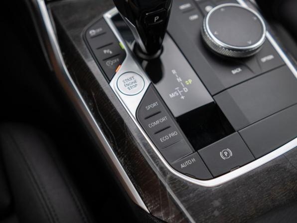 BMW 3 серии VII (G2x) с пробегом 2020 года, цена 3 350 000 рублей, 121186 км, седан, Автокод Объявления