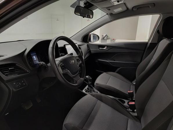 Hyundai Solaris II Рестайлинг с пробегом 2021 года, цена 1 665 000 рублей, 71219 км, седан, Автокод Объявления