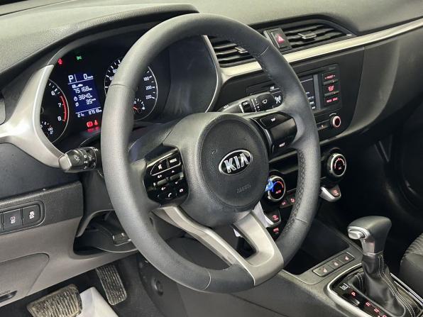 Kia Rio IV Рестайлинг с пробегом 2021 года, цена 1 230 000 рублей, 87518 км, седан, Автокод Объявления